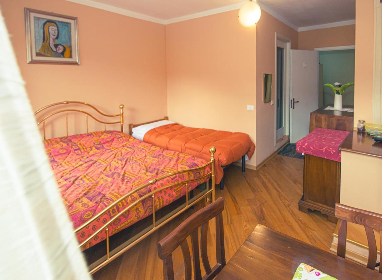 Apartamento Relax Brugnato Exterior foto
